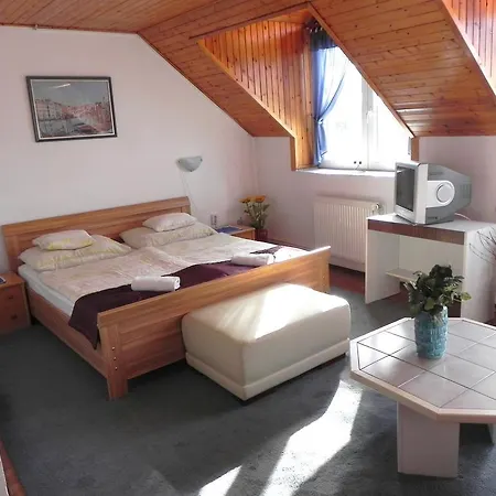 Bed & Breakfast Monika Panzio *